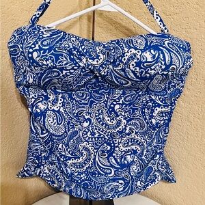 Liz Claiborne Women’s Swimsuit top.
